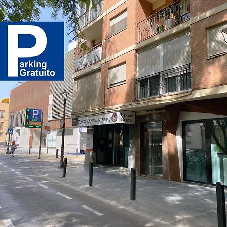 Apartamento Con Parking Gratis En El Centro, 2 Dormitorios 阿尔梅里亚 外观 照片