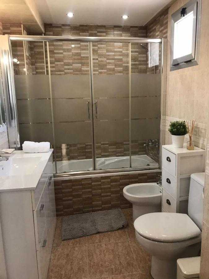 Apartamento Con Parking Gratis En El Centro, 2 Dormitorios 阿尔梅里亚 外观 照片
