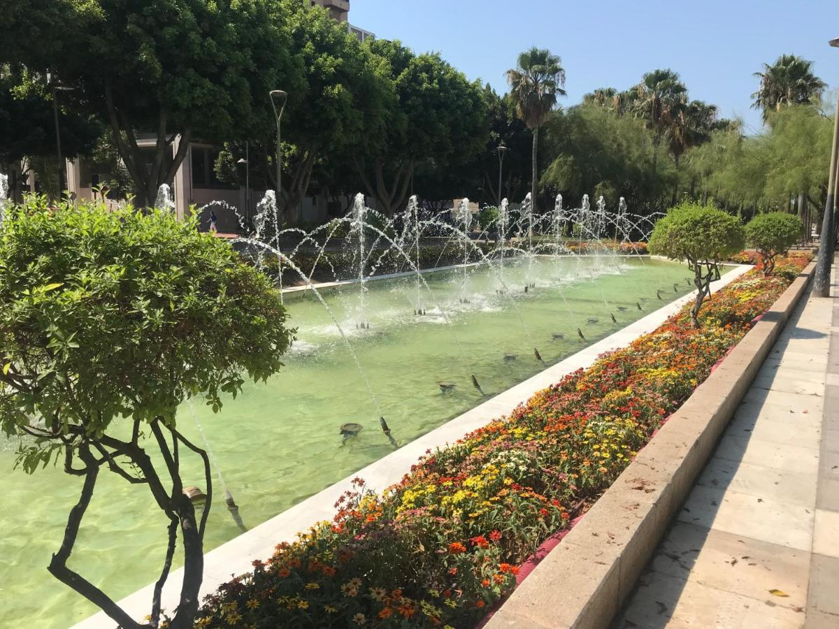 Apartamento Con Parking Gratis En El Centro, 2 Dormitorios 阿尔梅里亚 外观 照片