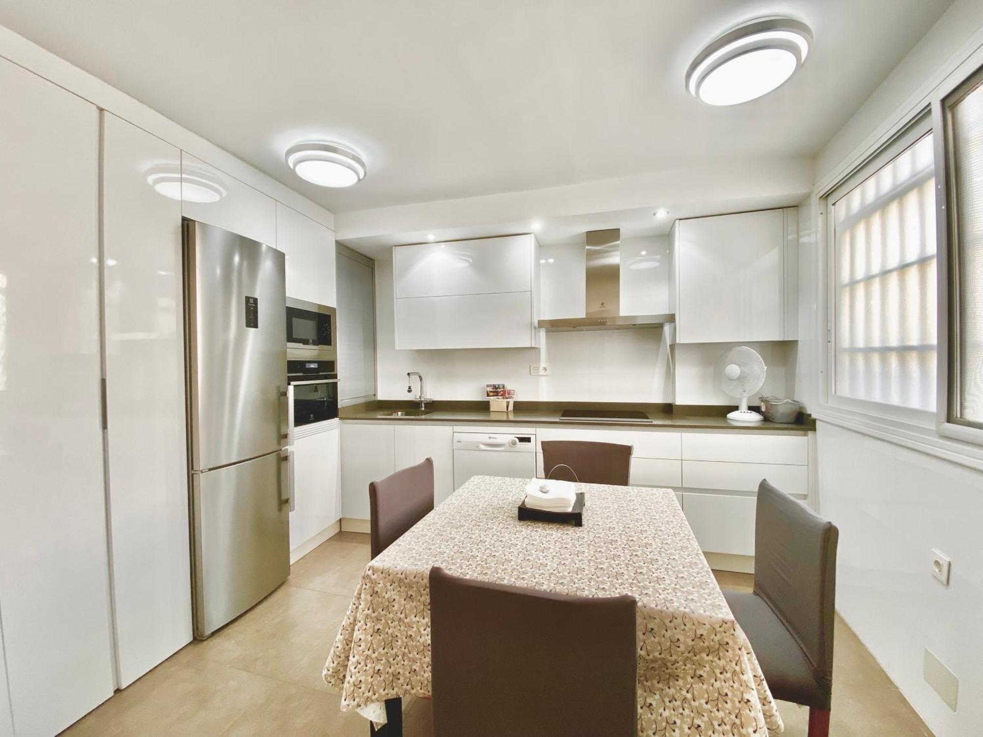 Apartamento Con Parking Gratis En El Centro, 2 Dormitorios 阿尔梅里亚 外观 照片