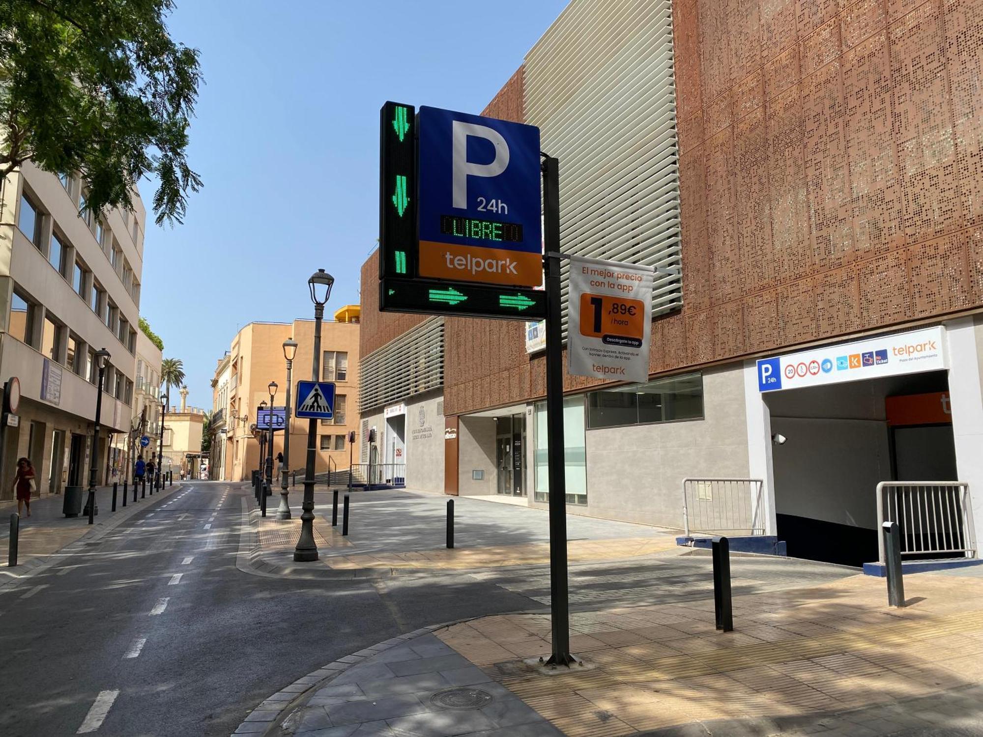 Apartamento Con Parking Gratis En El Centro, 2 Dormitorios 阿尔梅里亚 外观 照片